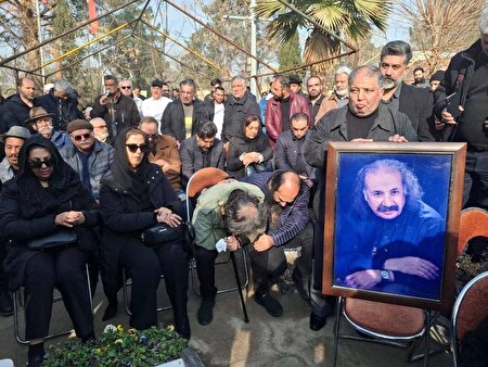 مراسم خاکسپاری سعید پیردوست در قطعه هنرمندان